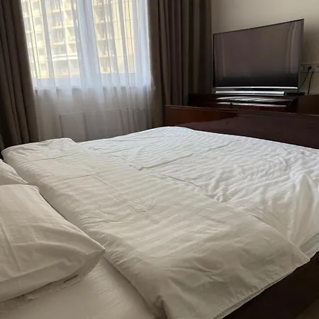 Vip In Arcadia * Odessza